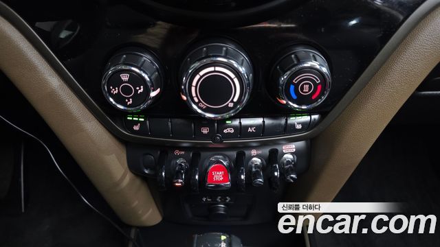 Mini Countryman 2018 — photo 16