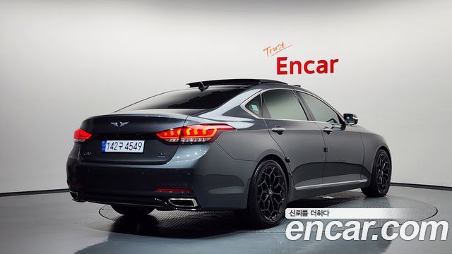 Genesis G80 2018 — photo 2