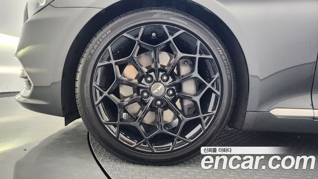 Genesis G80 2018 — photo 5