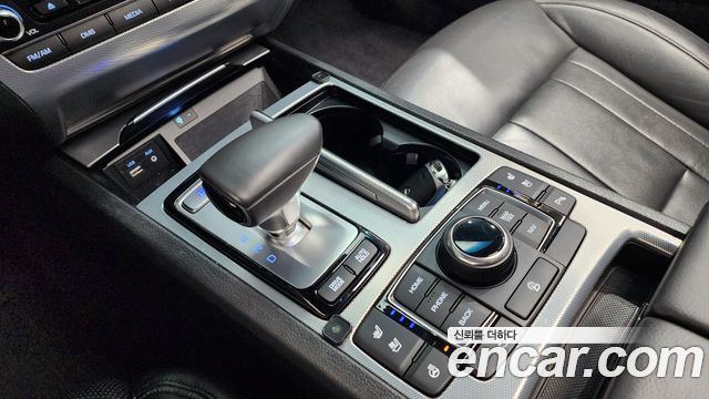 Genesis G80 2018 — photo 9