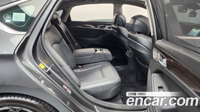 Genesis G80 2018 — photo 12
