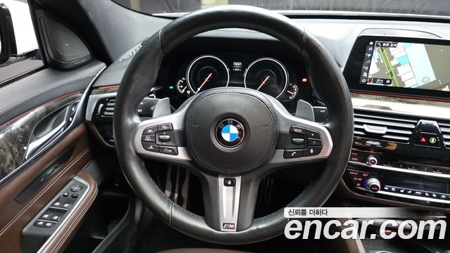 BMW Gran Turismo 2018 — photo 19