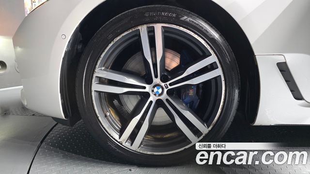 BMW Gran Turismo 2018 — photo 7