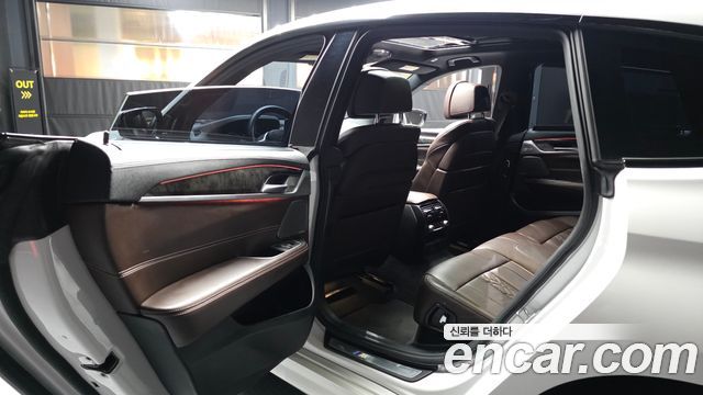 BMW Gran Turismo 2018 — photo 16