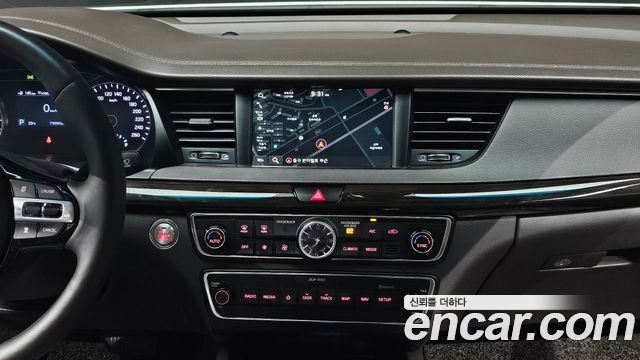 Kia K7 2019 — photo 20