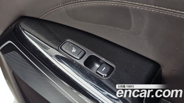 Kia K7 2019 — photo 23