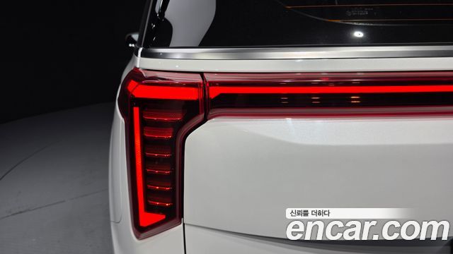 Kia Canival 2024 — photo 9