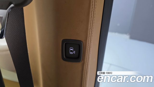 Kia Canival 2024 — photo 33