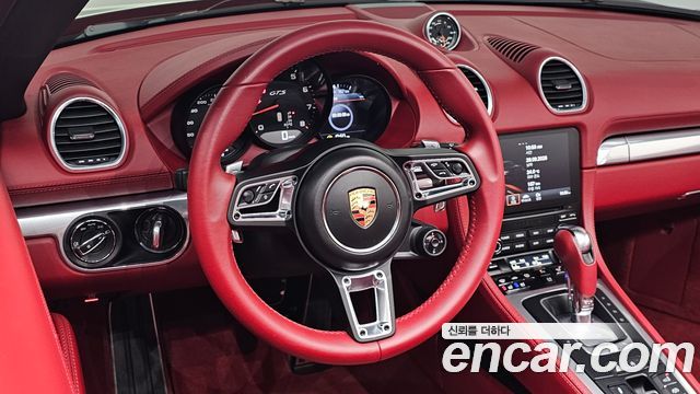Porsche 718 2020 — photo 12