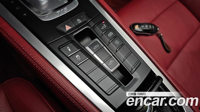 Porsche 718 2020 — photo 16