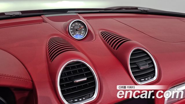 Porsche 718 2020 — photo 18