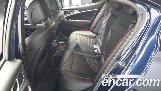 Genesis G70 2019 — photo 18