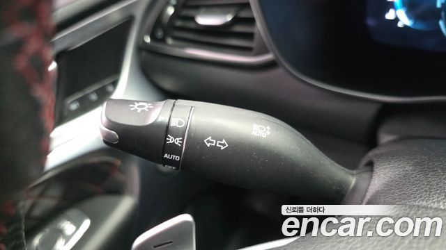 Genesis G70 2019 — photo 26