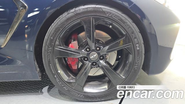 Genesis G70 2019 — photo 7