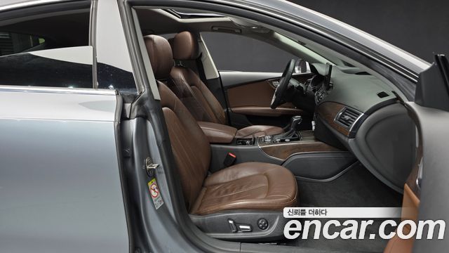 Audi A7 2016 — photo 12