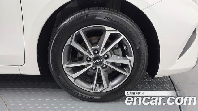 Kia K3 2022 — photo 5