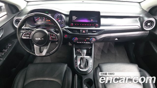 Kia K3 2022 — photo 10