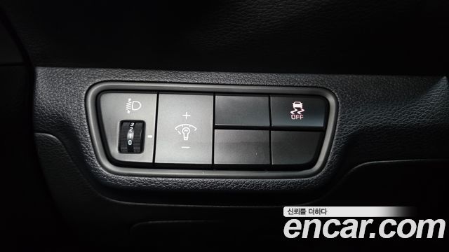 Kia K3 2022 — photo 24