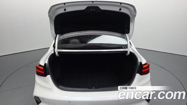 Kia K3 2022 — photo 26
