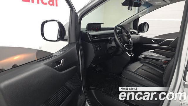 Hyundai Staria 2022 — photo 10