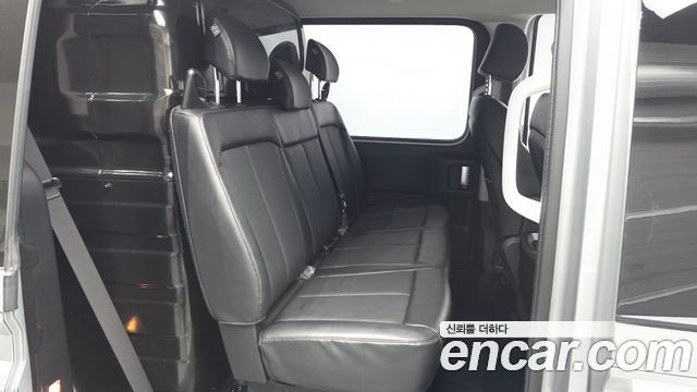 Hyundai Staria 2022 — photo 11