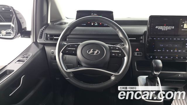 Hyundai Staria 2022 — photo 12