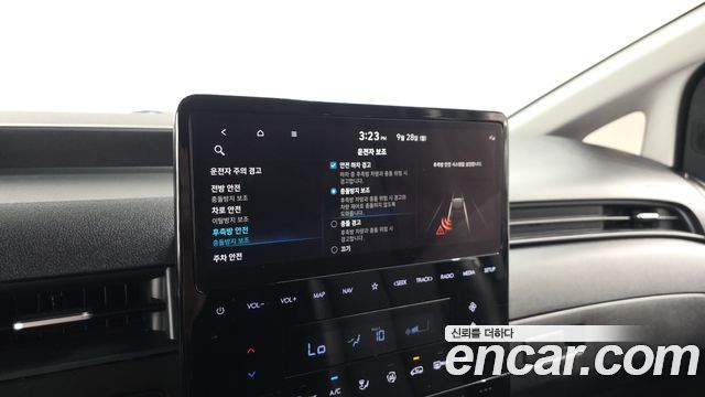Hyundai Staria 2022 — photo 15