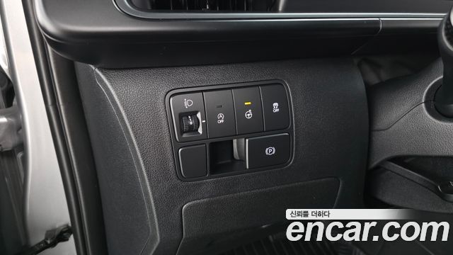 Hyundai Staria 2022 — photo 18