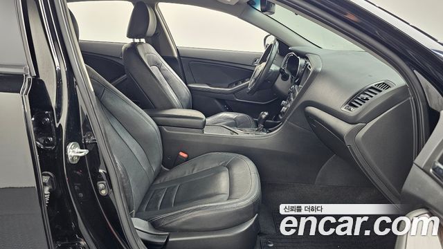Kia K5 2012 — photo 11