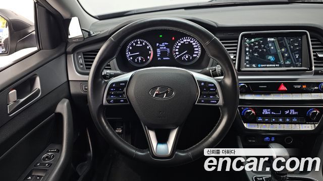 Hyundai Sonata 2019 — photo 13