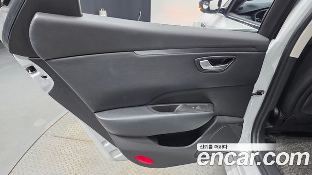 Renault Korea SM6 2019 — photo 15