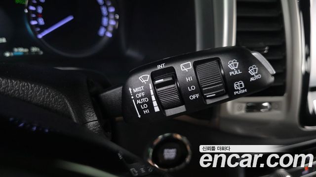 KG Mobility Rexton 2018 — photo 19