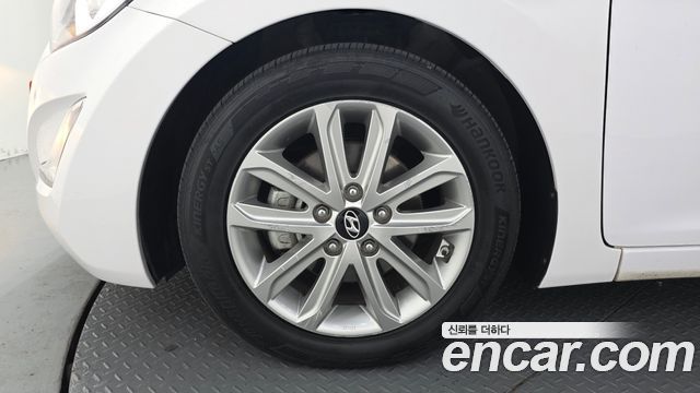 Hyundai AVANTE 2015 — photo 5