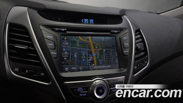 Hyundai AVANTE 2015 — photo 20