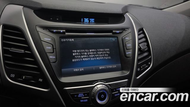 Hyundai AVANTE 2015 — photo 22