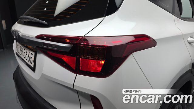 Kia Seltos 2022 — photo 9