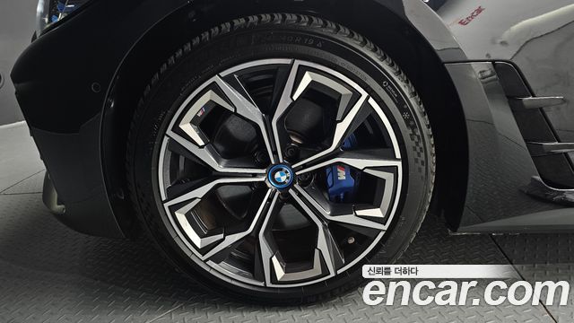 BMW i4 2024 — photo 5