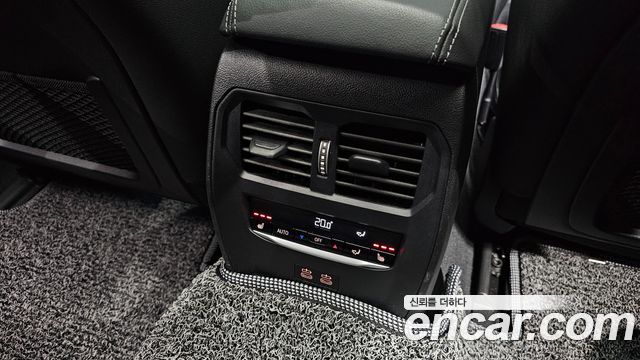 BMW i4 2024 — photo 28