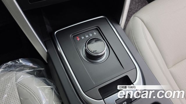 Land Rover Discovery Sport 2018 — photo 9