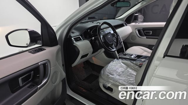 Land Rover Discovery Sport 2018 — photo 10