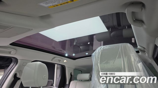 Land Rover Discovery Sport 2018 — photo 18