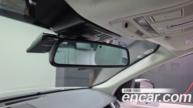 Land Rover Discovery Sport 2018 — photo 19
