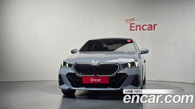 BMW 5-Series 2024 — photo 3