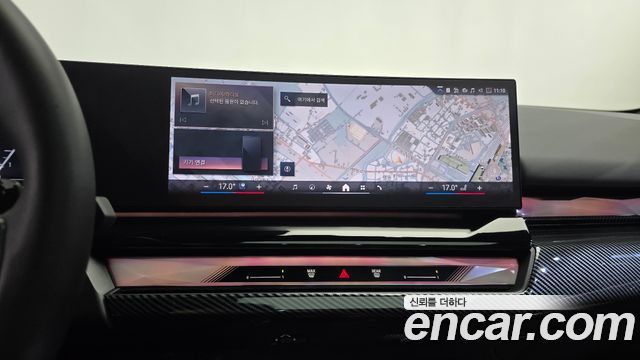 BMW 5-Series 2024 — photo 18