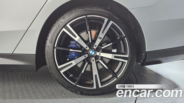 BMW 5-Series 2024 — photo 7