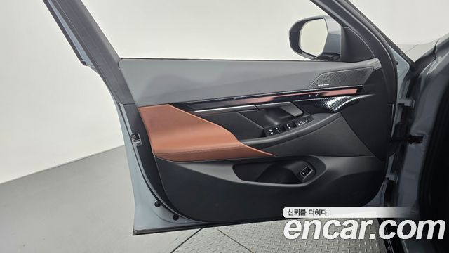BMW 5-Series 2024 — photo 14
