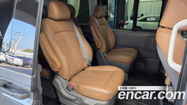 Hyundai Staria 2023 — photo 18