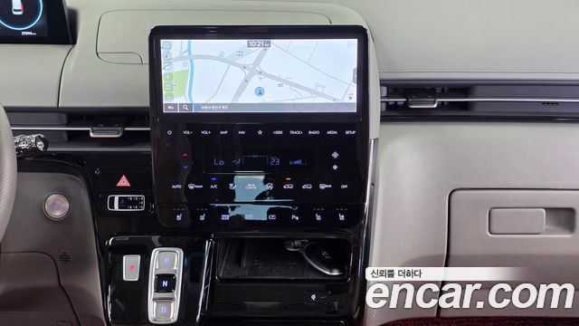 Hyundai Staria 2023 — photo 20