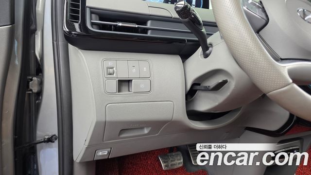 Hyundai Staria 2023 — photo 22