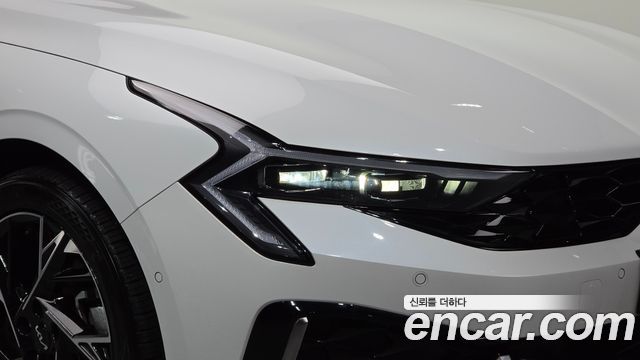 Kia K5 2024 — photo 8